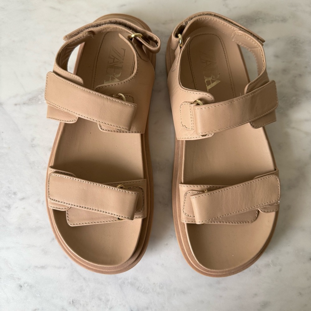 Zara Leather Chunky Flat Tan Sandals Size 38